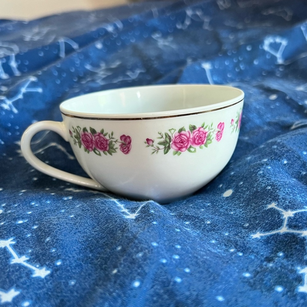 💜 Tientsin Porcelain Tea Cup